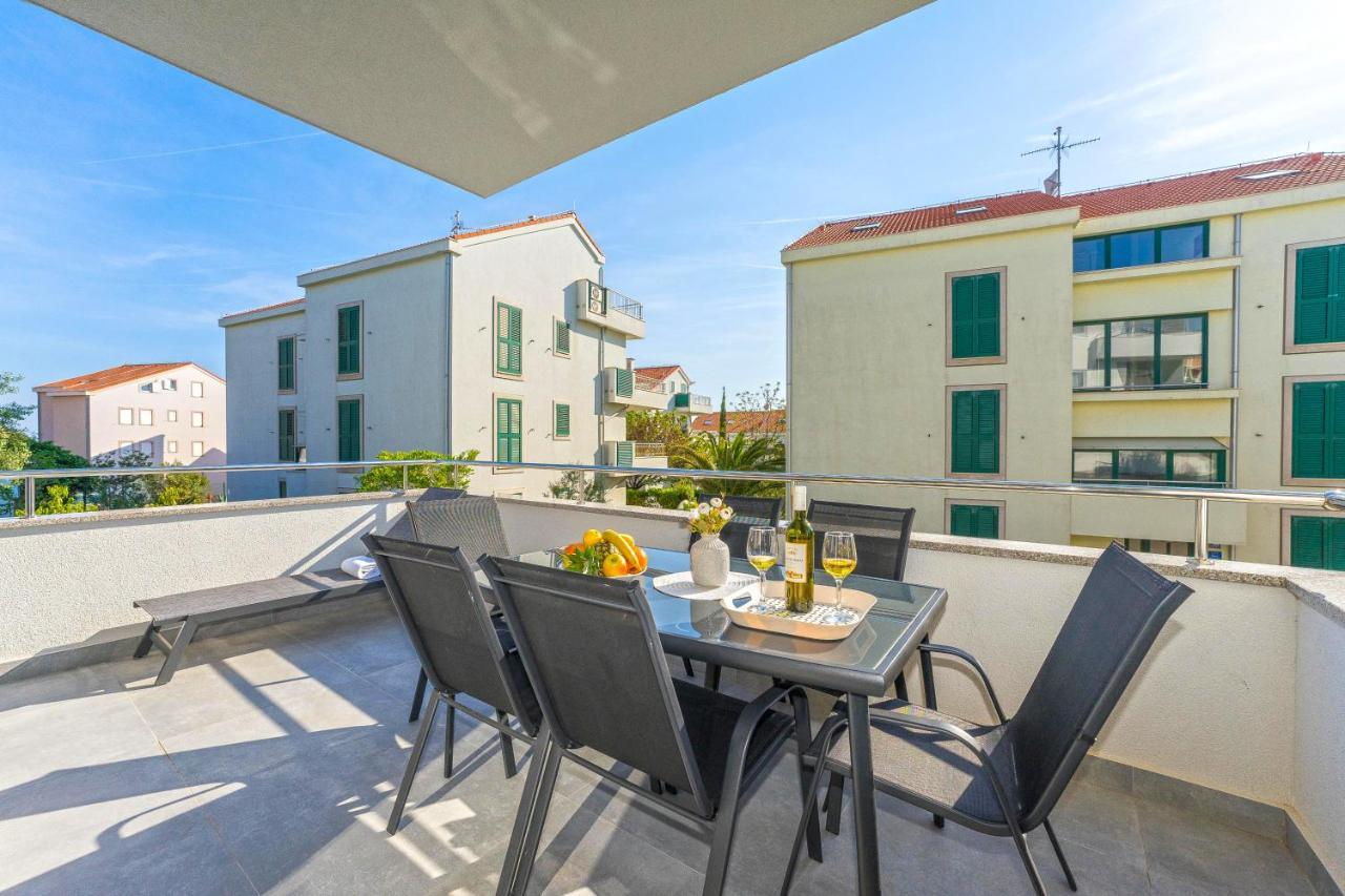 Summer Breeze Pool Apartments Novalja Kültér fotó
